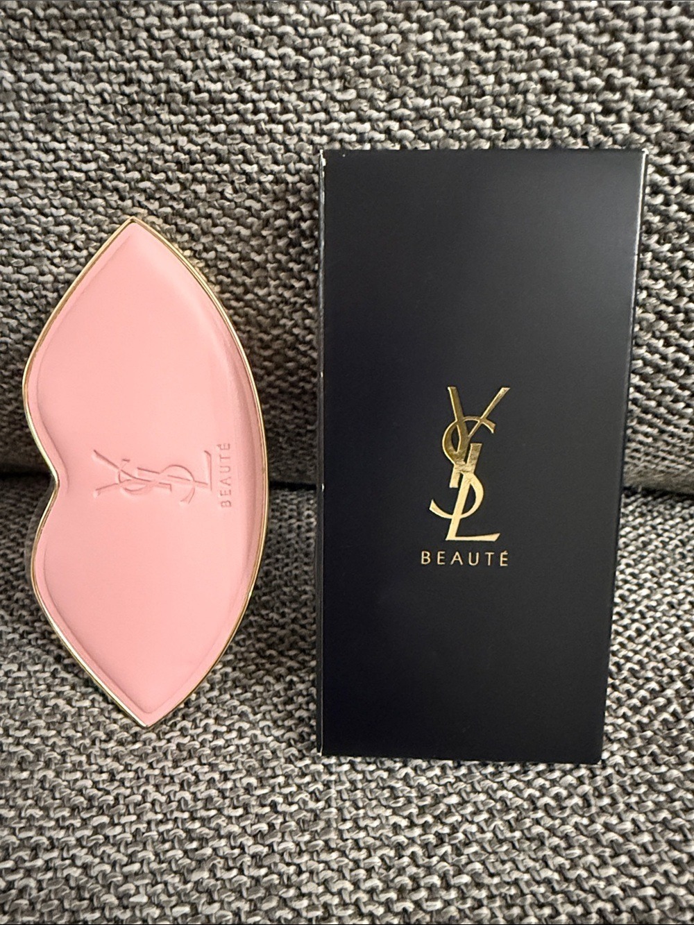 Yves Saint Laurent Lips Pocket Mini Mirror Nude Pink Authentic New - Picture 5 of 17